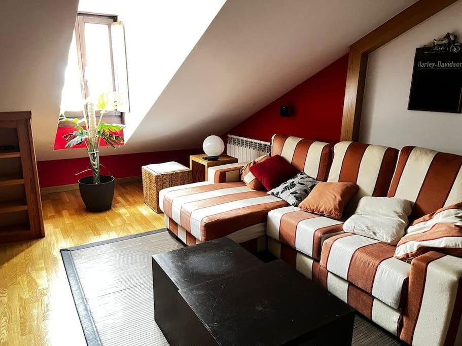 Apartamento Castillo Ponferrada. Екстериор снимка