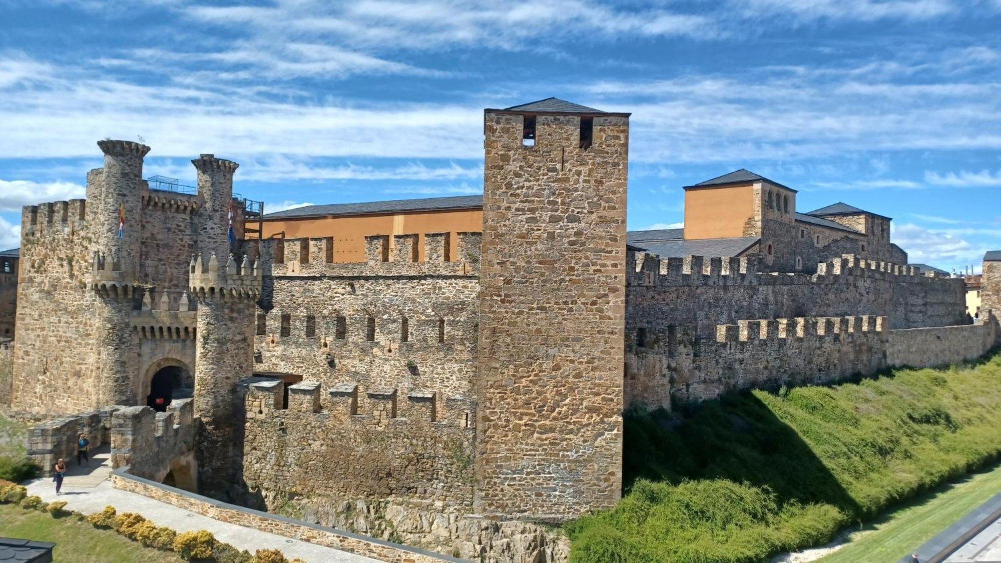 Apartamento Castillo Ponferrada. Екстериор снимка